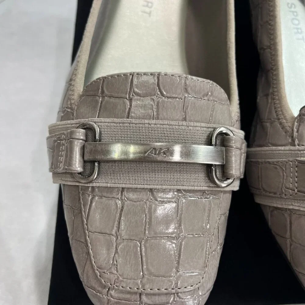 Anne Klein AK Sport Croc Embossed Loafers Comfort Flats Taupe 10M - Picture 8 of 16